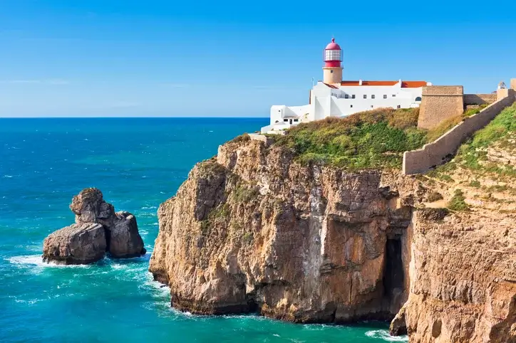 Lighthouse-Cabo-Sao-Vicente-Sagres-Portugal-Private-Tours-Lisbon