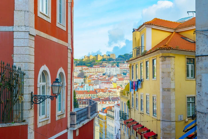 alfama-colorful-streets-lisbon-luxury-experiences-in-portugal