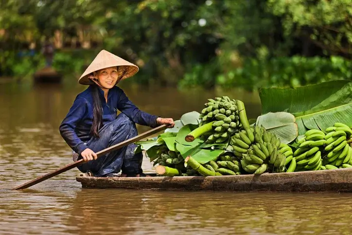 Floating_Market_Mekong_Delta_Cultural_Tourism_Vietnam