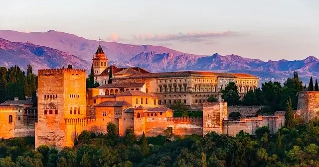 art_tours_in_spain_palace_castle_charles_v_granada