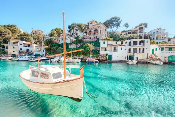 beach_vacation_in_spain_cala_figuera_mallorca