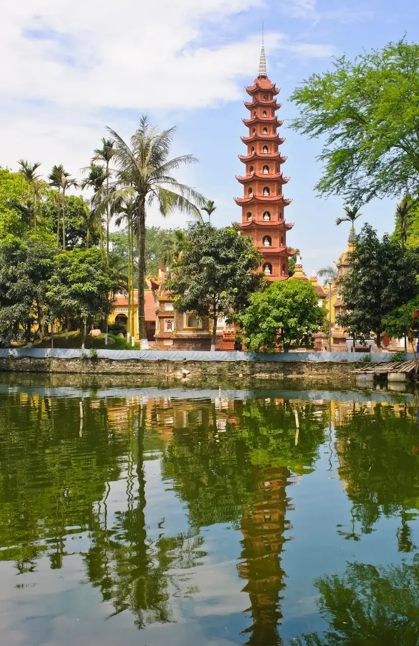 Tran_Quoc_Pagoda_Hanoi_Vietnam_Cultural_Tour