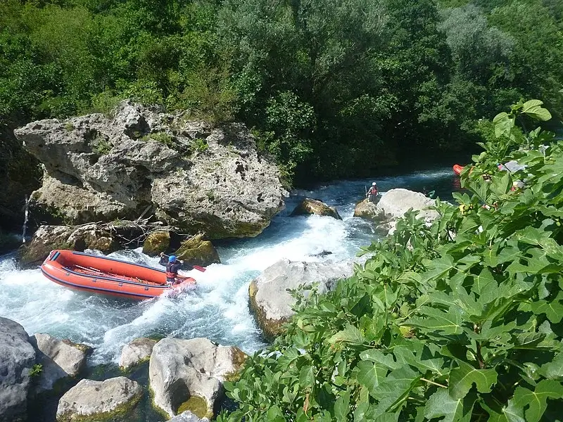 white-water-rafting-cetina-river-luxury-adventure-tour-croatia