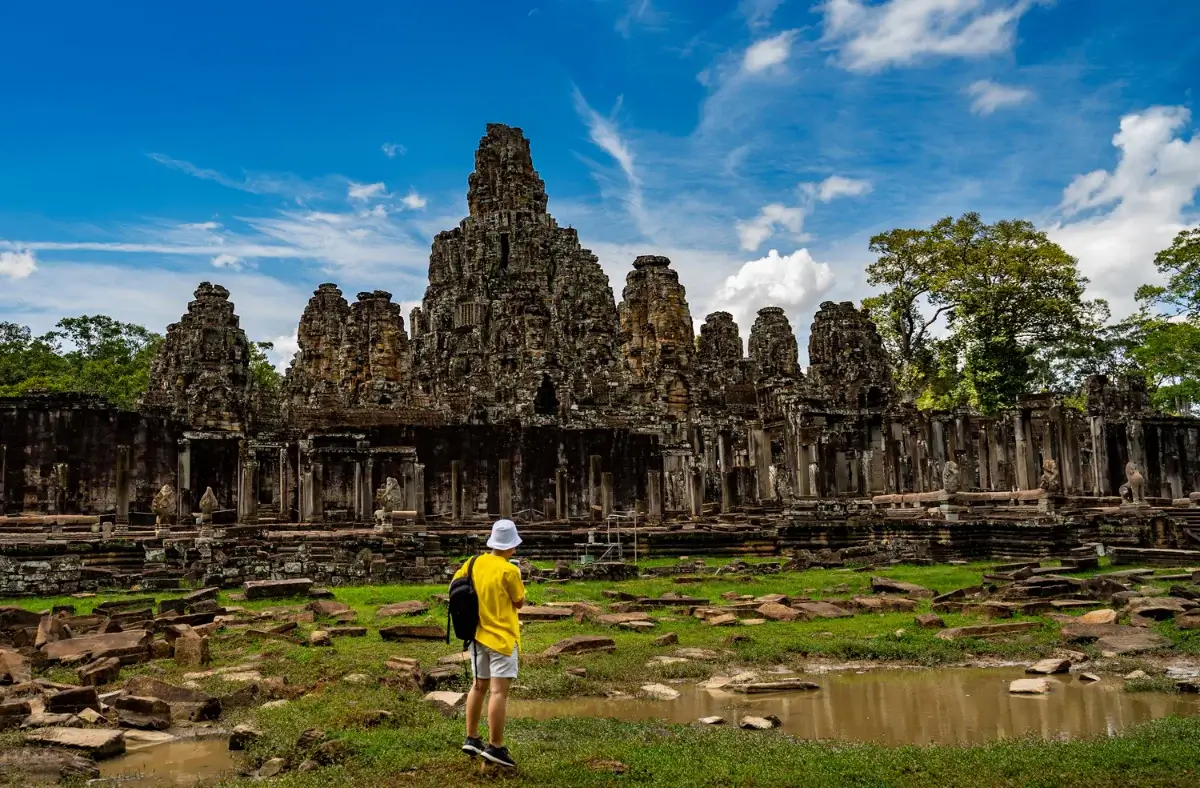 Temple_Hoppingt_Cambodia_Angkor_Wat_Tour_Package